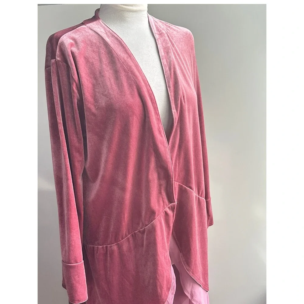 R. Vivimos Velvet Duster Cardigan Pink Open Front Waterfall Hem Chic Medium NWOT